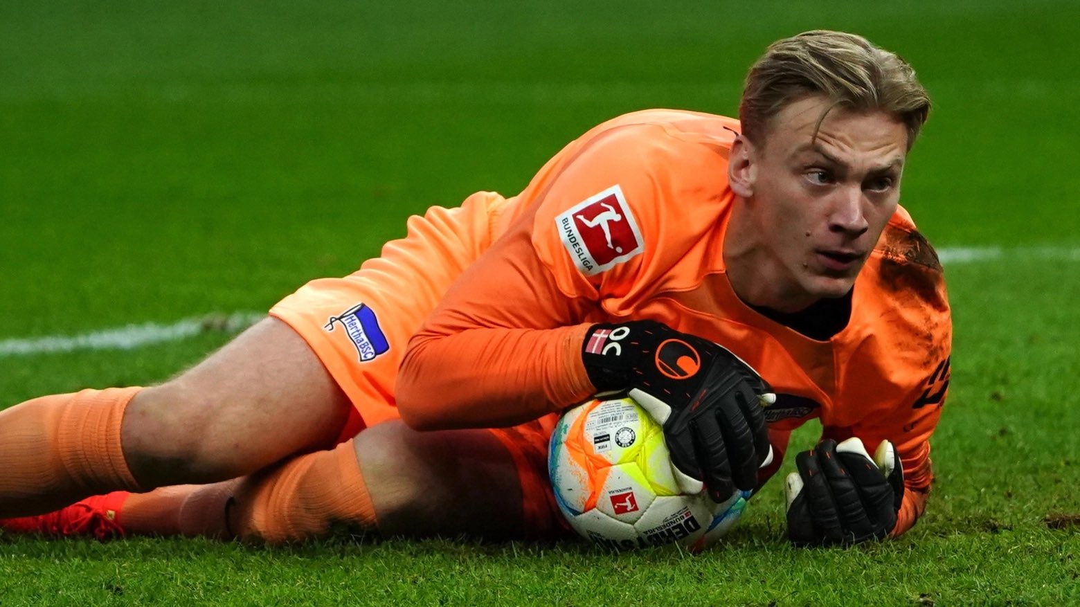 Il video di Christensen alle visite mediche con la Fiorentina. Il portiere è arrivato a Firenze questa mattina