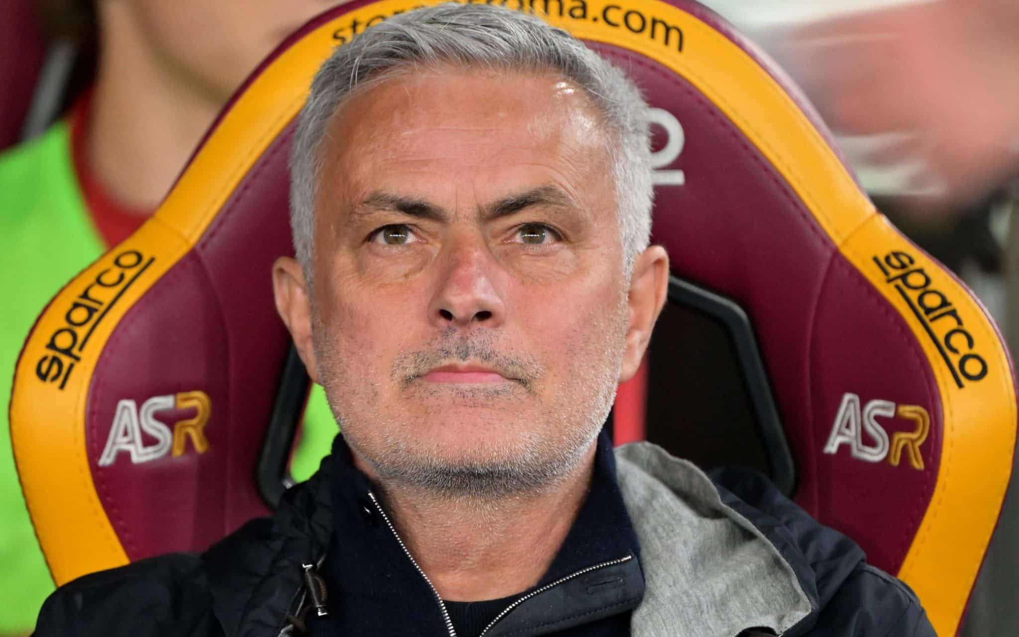 Mourinho a sorpresa: "La Roma non è in grado di fare quello che fa la Fiorentina sul mercato"