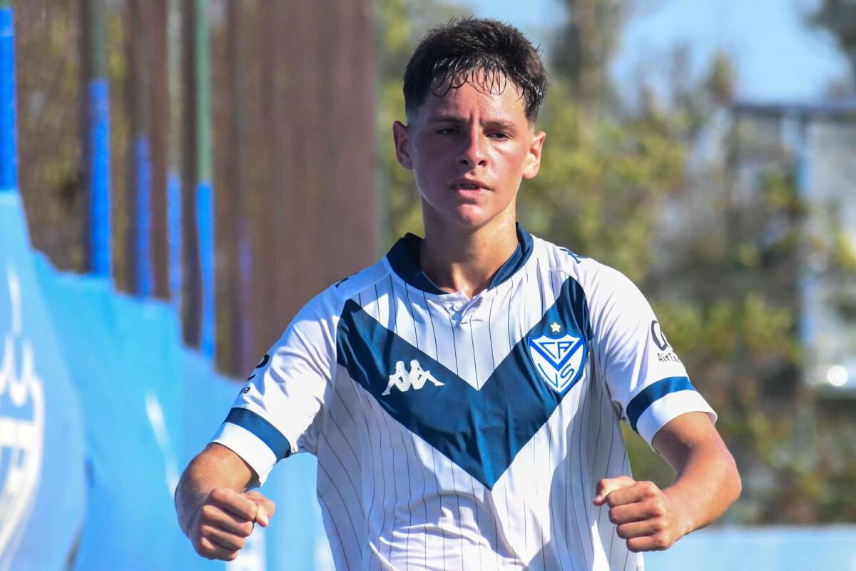 Dalla Spagna: interesse della Fiorentina per Montoro, centravanti 2007 del Velez. C'è anche il Barça - 