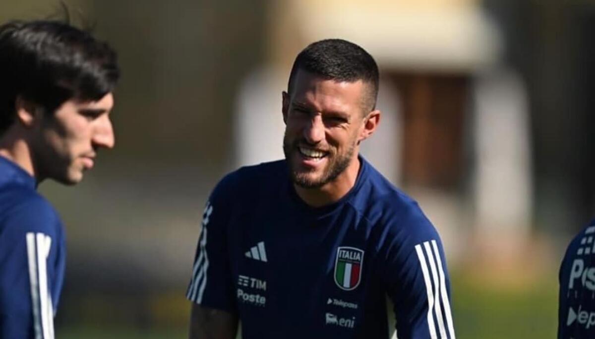 Spalletti sceglie ancora Dimarco contro l'Ucraina e non Biraghi, panchina per il capitano della Fiorentina - 