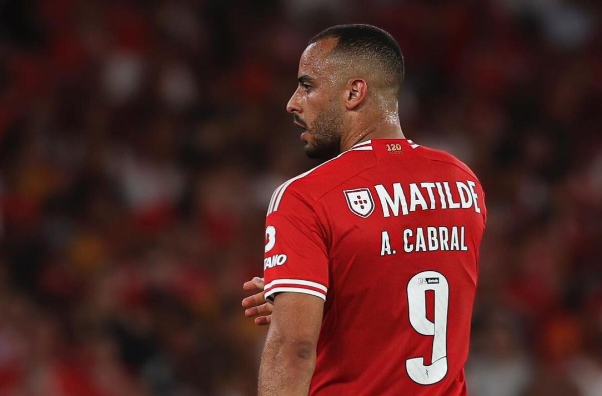 I tifosi del Benfica sono già stufi di Cabral, tre partite e zero gol. Ha già perso il posto da titolare? - 