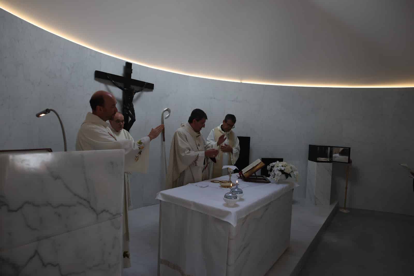 Oggi è stata consacrata la Cappella Santa Caterina al Viola Park: presenti Commisso e Catherine