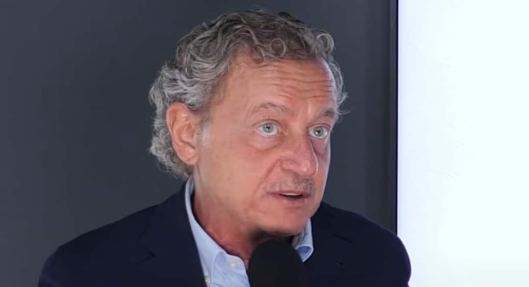 Sabatini, amico di Allegri, sminuisce Arthur: "Solo in orizzontale, mai fatto un lancio, non è completo"