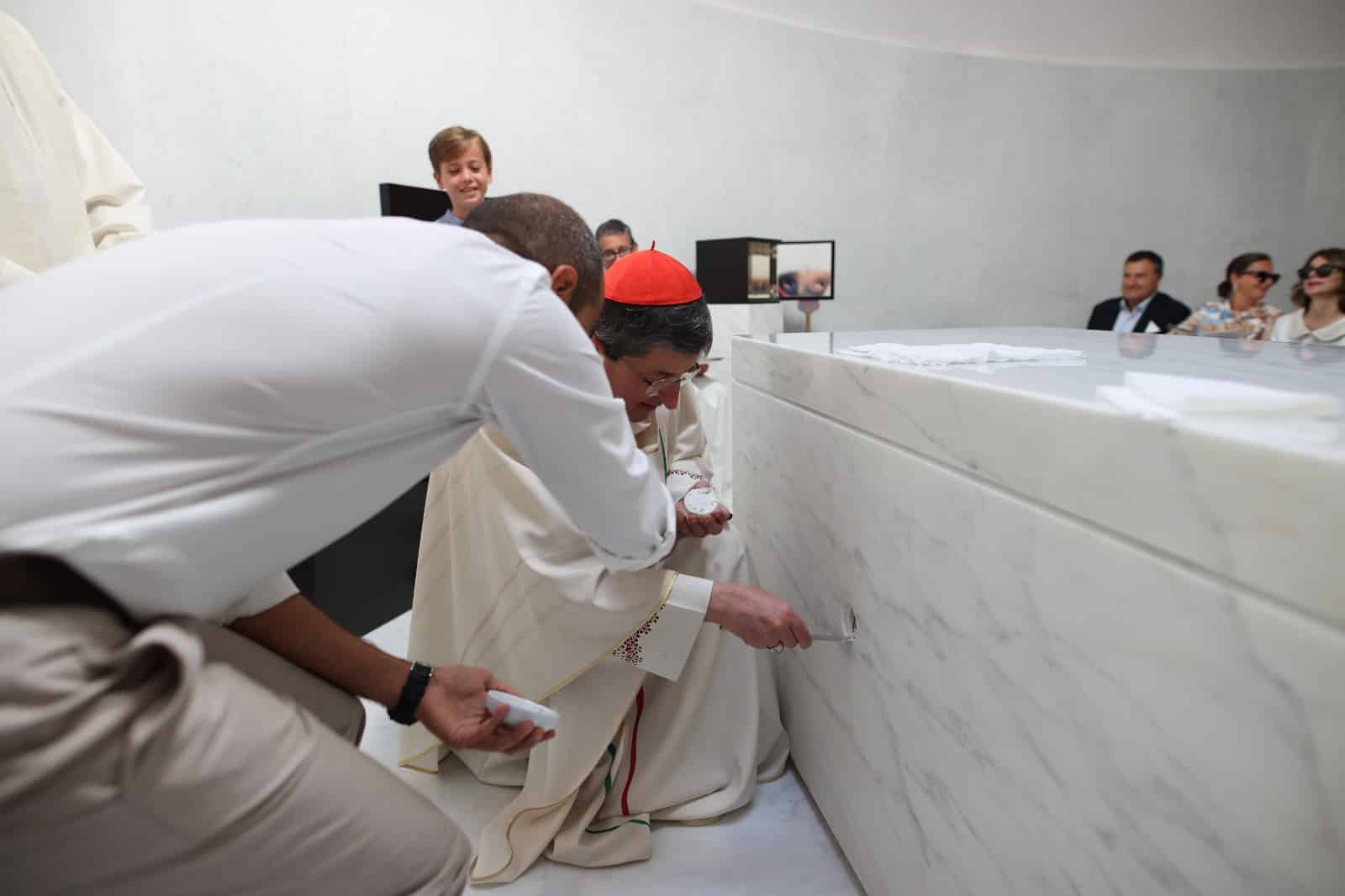 Oggi è stata consacrata la Cappella Santa Caterina al Viola Park: presenti Commisso e Catherine