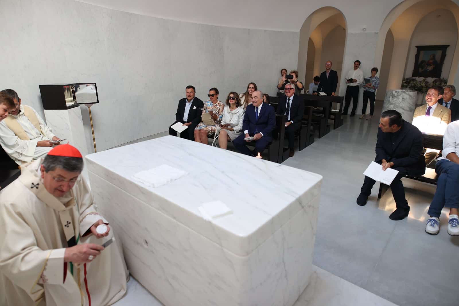 Oggi è stata consacrata la Cappella Santa Caterina al Viola Park: presenti Commisso e Catherine