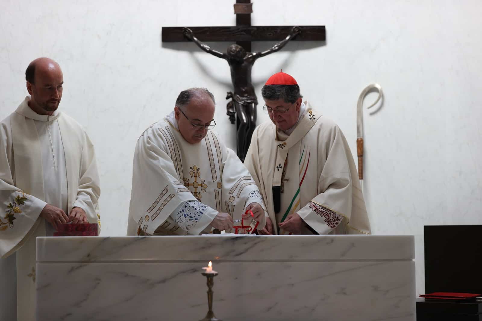 Oggi è stata consacrata la Cappella Santa Caterina al Viola Park: presenti Commisso e Catherine