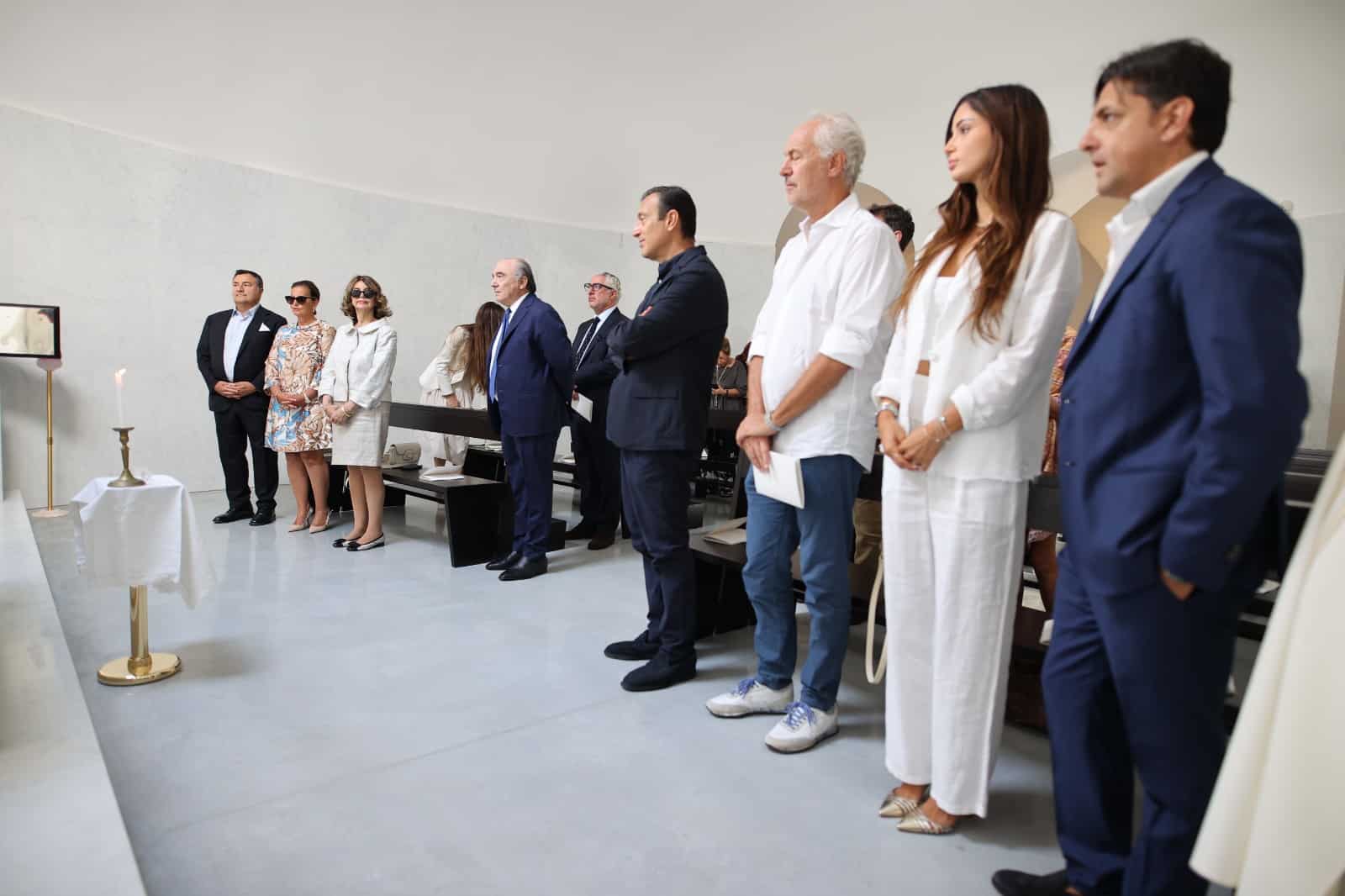 Oggi è stata consacrata la Cappella Santa Caterina al Viola Park: presenti Commisso e Catherine