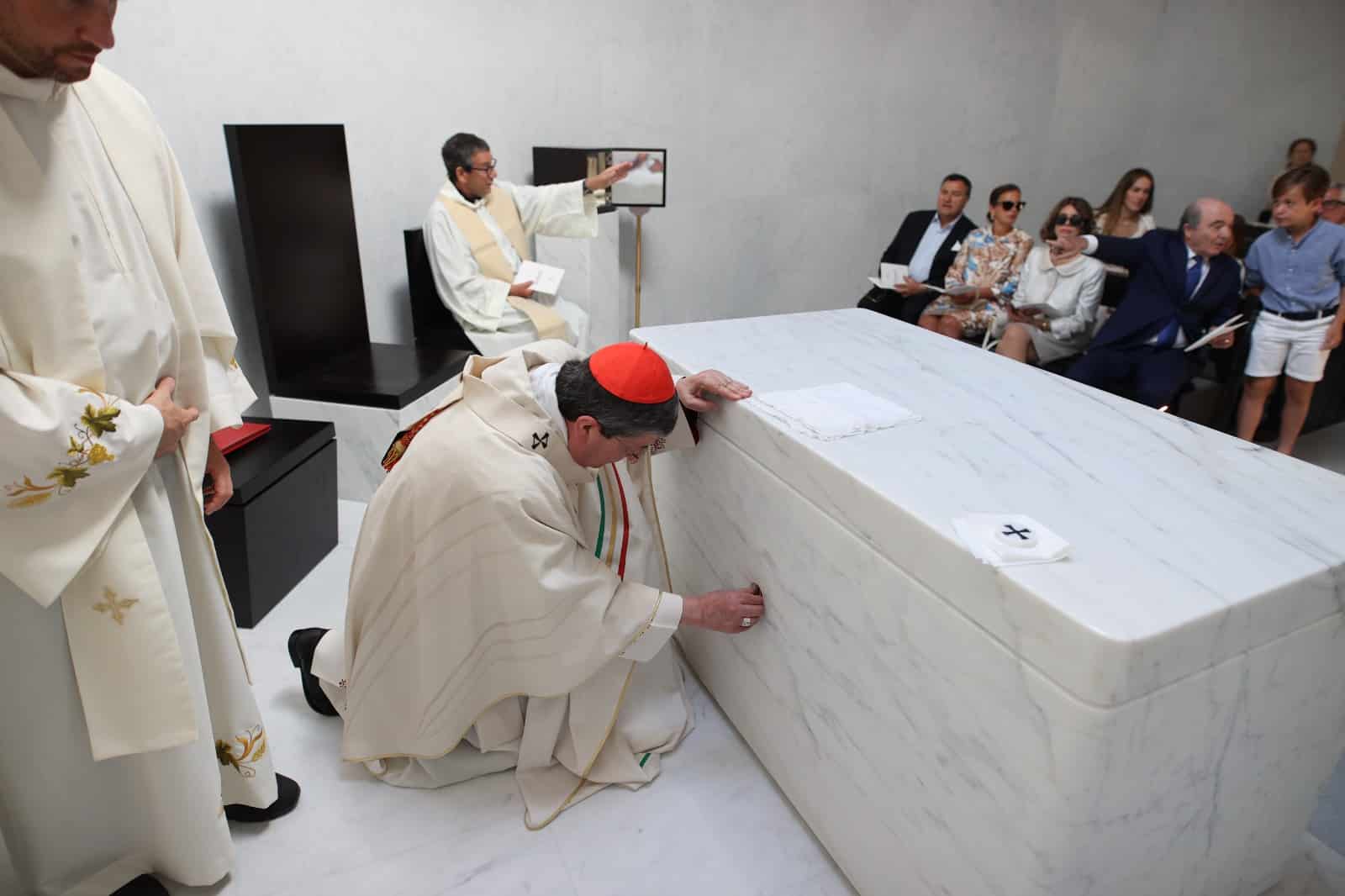 Oggi è stata consacrata la Cappella Santa Caterina al Viola Park: presenti Commisso e Catherine