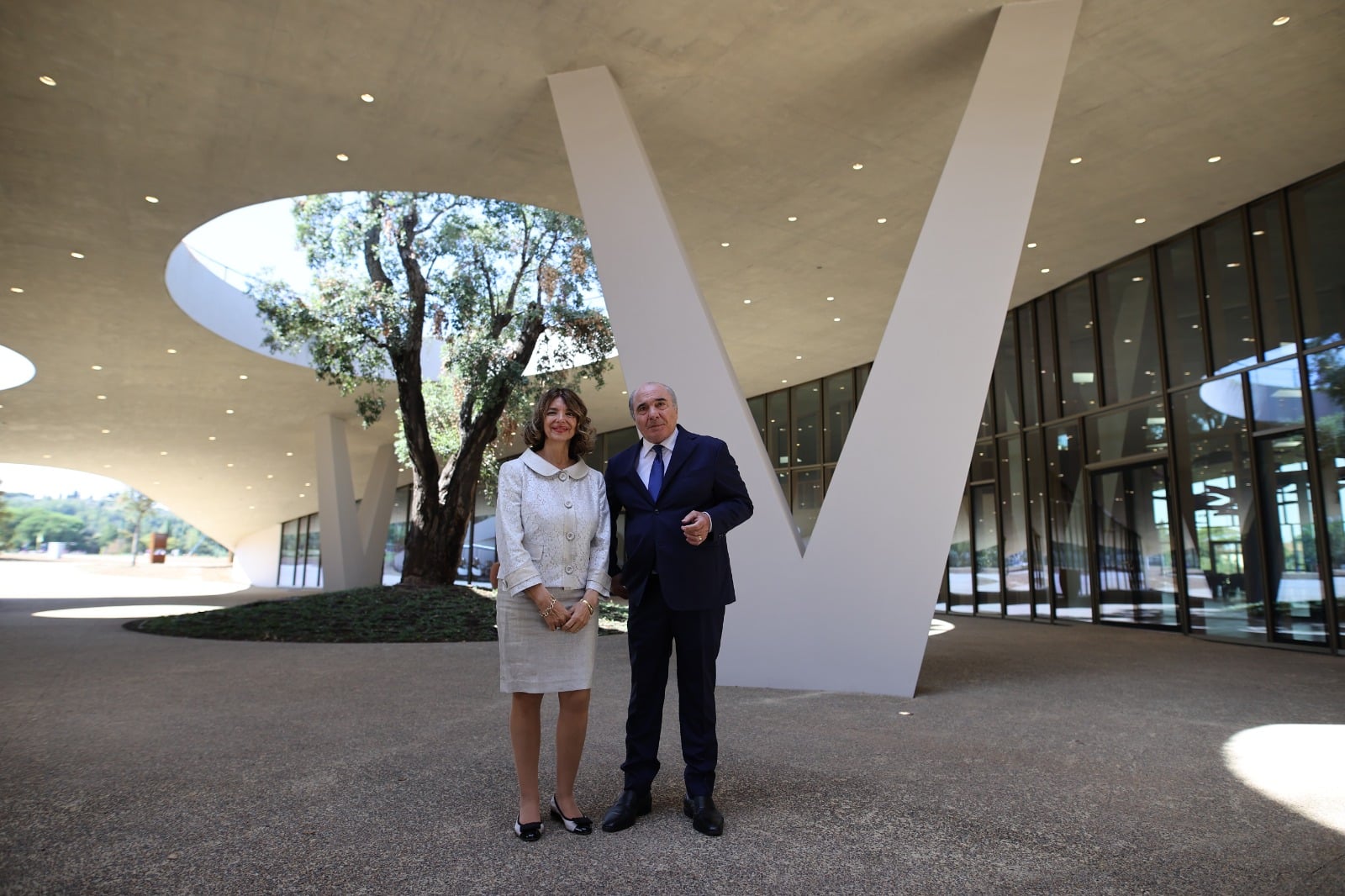 Oggi è stata consacrata la Cappella Santa Caterina al Viola Park: presenti Commisso e Catherine