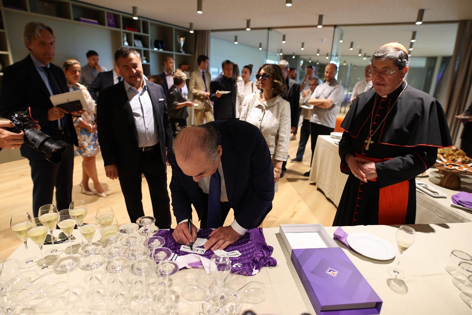 Oggi è stata consacrata la Cappella Santa Caterina al Viola Park: presenti Commisso e Catherine