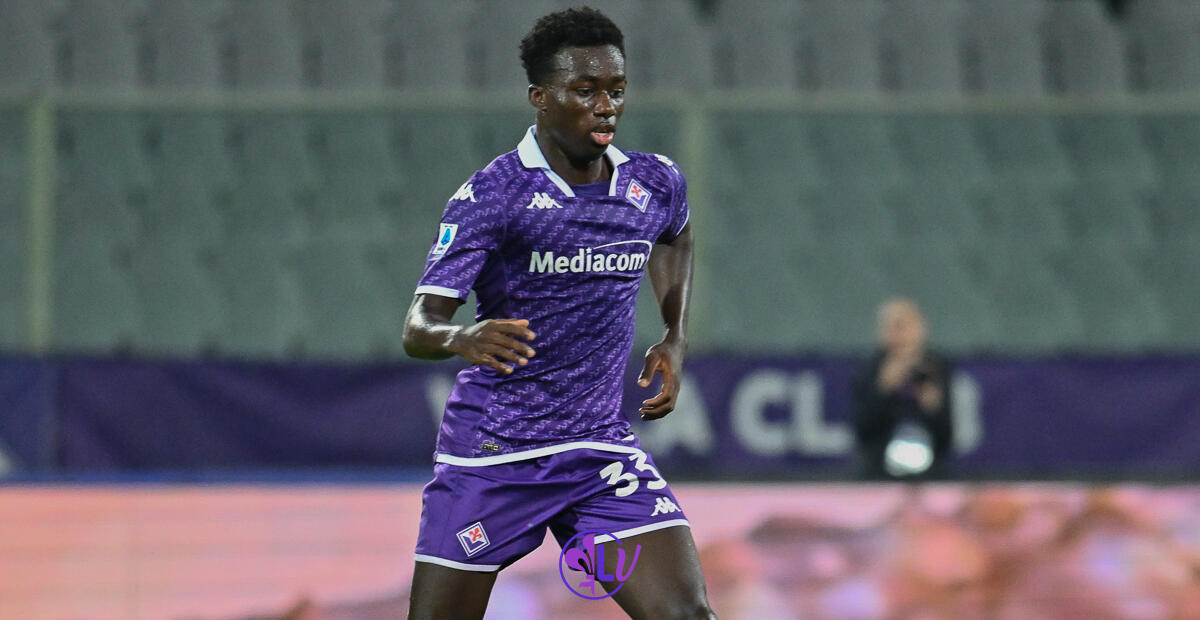 L'arbitro Theouli è un disastro, non vede il fallo su Kayode e gli serve il VAR per l'espulsione di Subotic - Firenze, Stadio Artemio Franchi, 23.10.2023, Fiorentina-Empoli, foto Lisa Guglielmi. Copyright Labaroviola.com