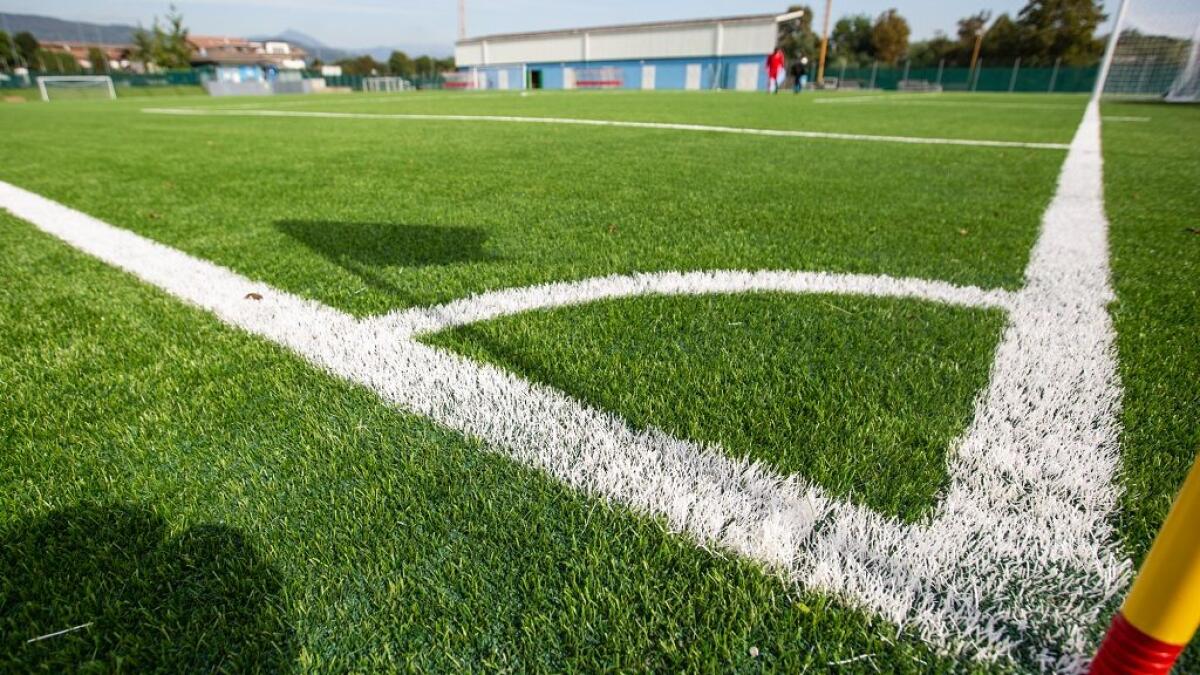 Dal 2030 saranno vietati i campi in erba sintetica, una batosta per lo sport. Microplastiche pericolose - 