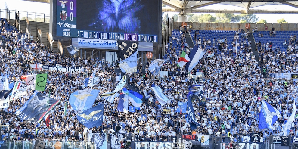 Anche a Roma la storia non cambia, la Curva della Lazio canta: "Gasperini figlio di p****".