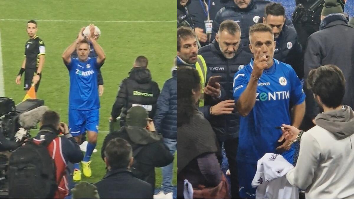 Tutti in piedi per Batistuta, il video della standing ovation dello stadio alla sua uscita dal campo - 