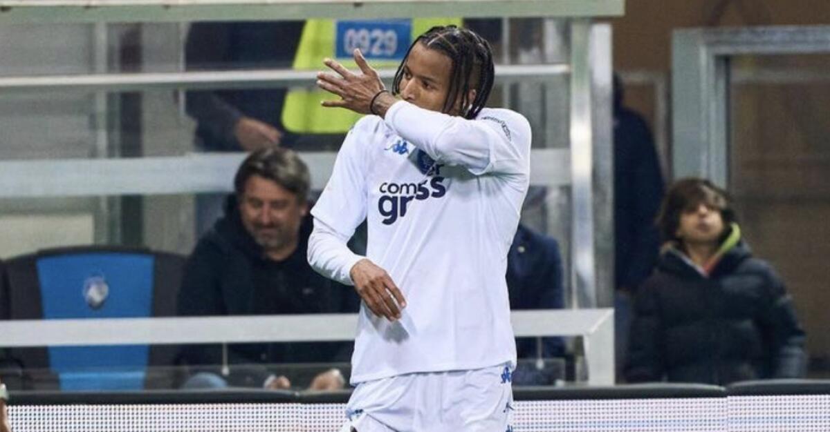 Ebuehi pensa ancora alla vittoria contro la Fiorentina: "Bella come quella sul Napoli" - Foto: Instagram Ebuehi
