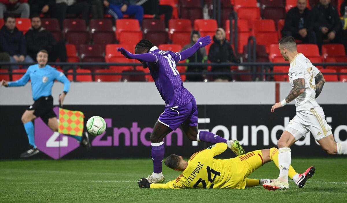 Corriere dello Sport bacchetta la Fiorentina: “Stendiamo un velo pietoso. Nzola rigore da brividi”  - 