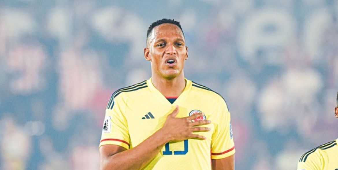 Mina festeggia in Nazionale: "Sarà sempre un onore indossare la fascia da capitano della Colombia"