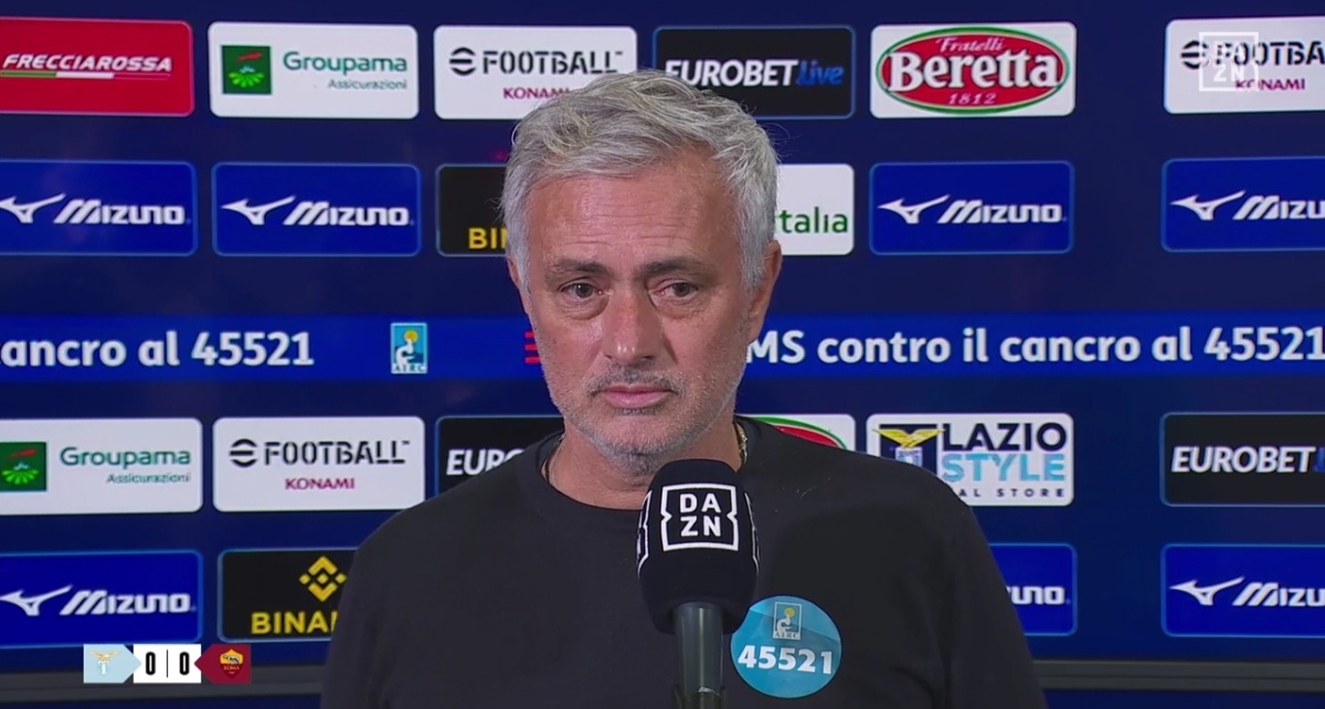 Mourinho attacca: "Pedro potrebbe fare nuoto visto che si tuffa benissimo ogni volta che può"