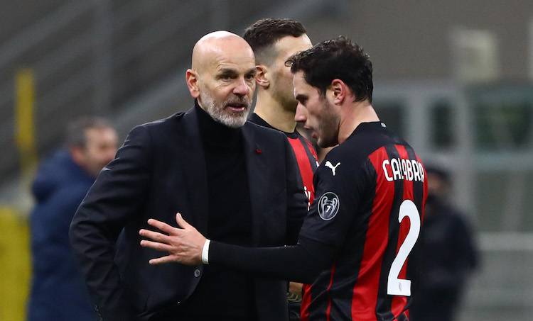 Giroud squalificato, Leao e Calabria infortunati. Milan in ansia per il match con la Fiorentina
