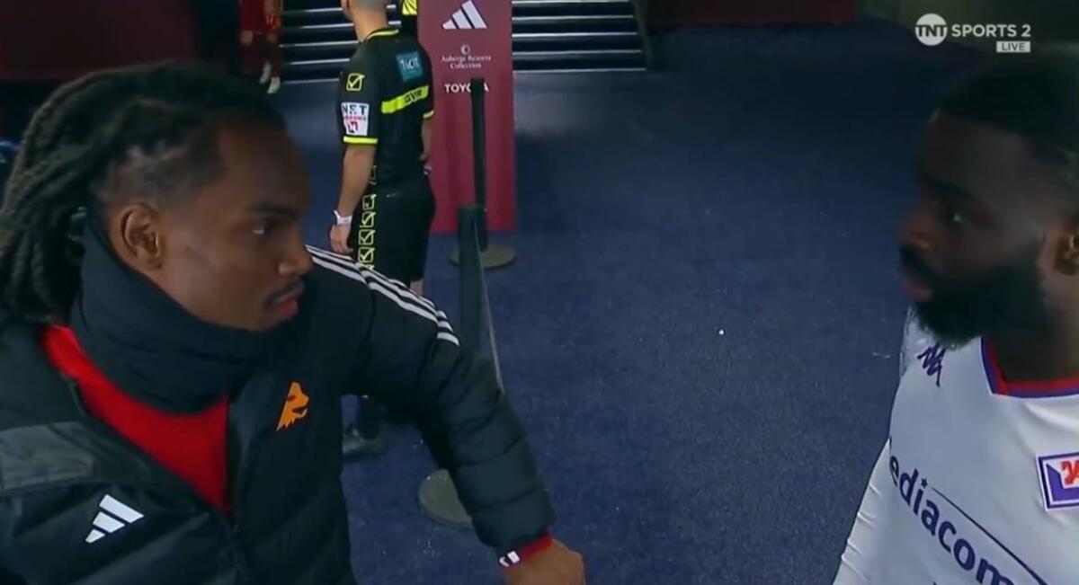 Renato Sanches si sfoga con Ikonè nello spogliatoio: "Mi hanno fatto una maledizione" - 