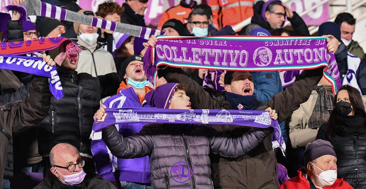 Partita decisiva ma ai tifosi interessava poco, solo 16 mila spettatori al Franchi. Incasso di 195 mila euro - Tifosi della Fiorentina