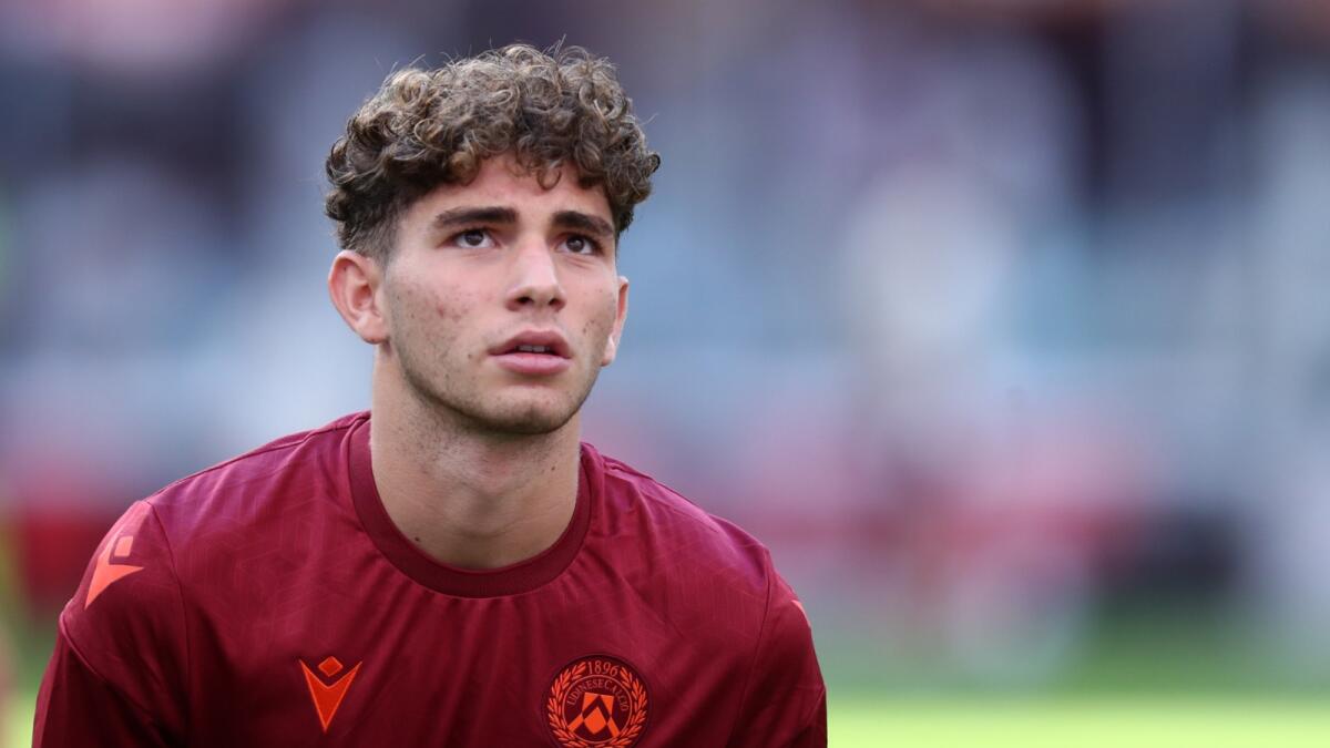 La triste storia di Pafundi, non lo fanno giocare mai, ma va in nazionale. Ed è senza procuratore - 