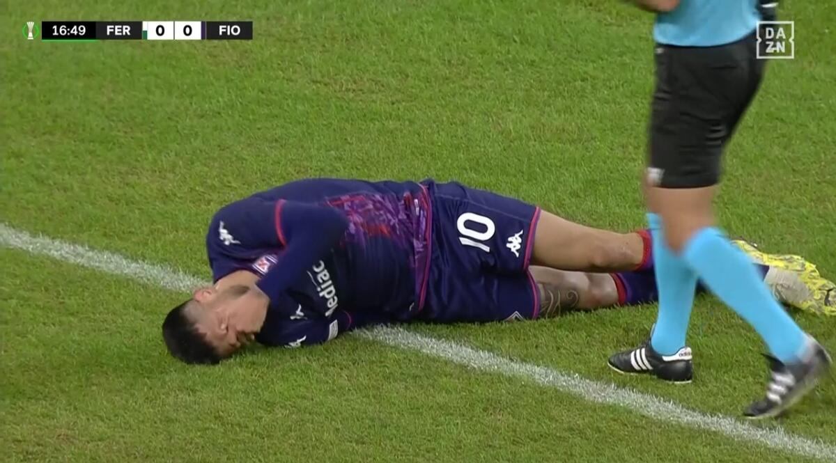 Grave infortunio muscolare per Nico Gonzalez, stop di almeno un mese? Supercoppa a rischio - 