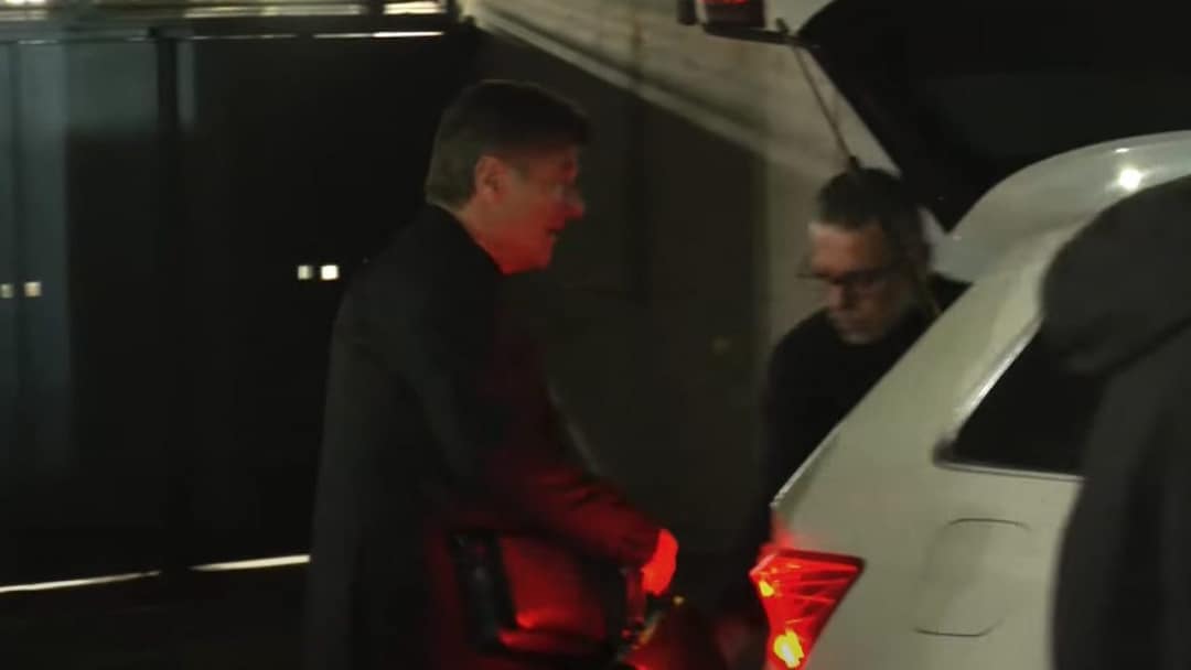 Il Napoli si è dimenticato Mazzarri a Roma, costretto a prendere il taxi. Il Pullman è partito senza di lui