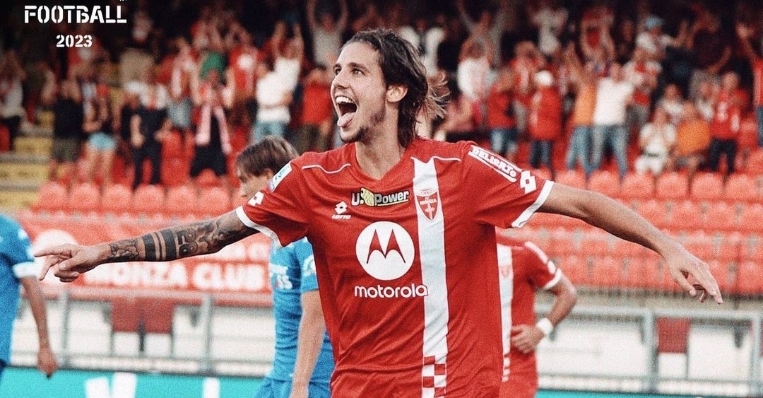 Moviola Corriere dello Sport: "Ben sette gialli, Sacchi si perde anche un rosso per Akpa Akpro"