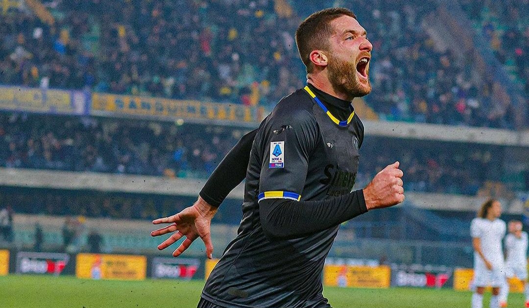 Il Verona fa un regalo alla Fiorentina, pareggia contro la Lazio che resta dietro in classifica. Il racconto
