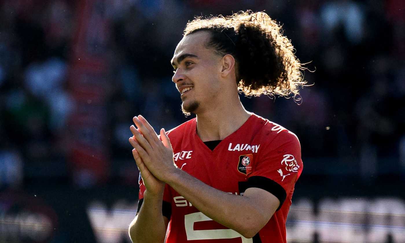 La Roma piomba su Theate e sfida la Fiorentina a gennaio. Ma il Rennes lo vende solo per grandi offerte