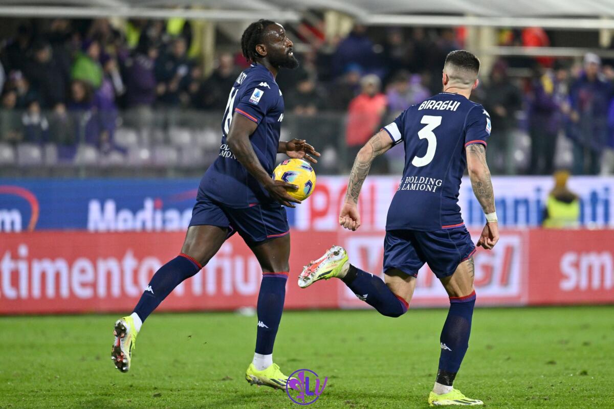 Beltran-Nzola, la Fiorentina ritrova le due punte ma non la vittoria. Fiorentina-Udinese finisce 2-2 - Esultanza M'bala Nzola