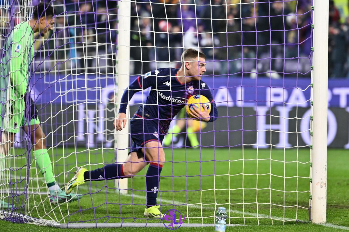 Brividi e sofferenza per la Fiorentina. Beltran e Nzola a segno ma nessuno si illuda  - Esultanza Lucas Beltran