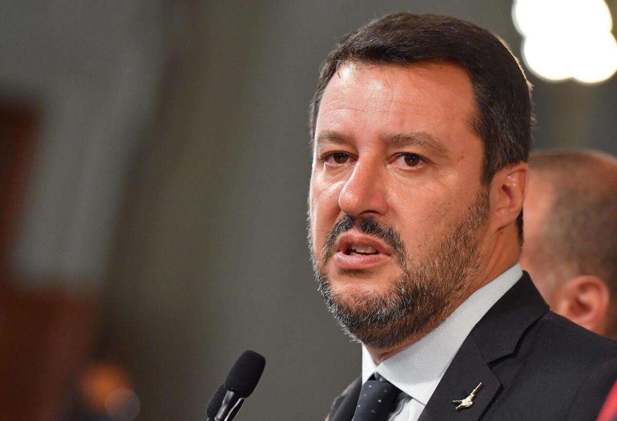 Salvini in visita al Viola Park con Joe Barone. Tra poco la conferenza stampa - 