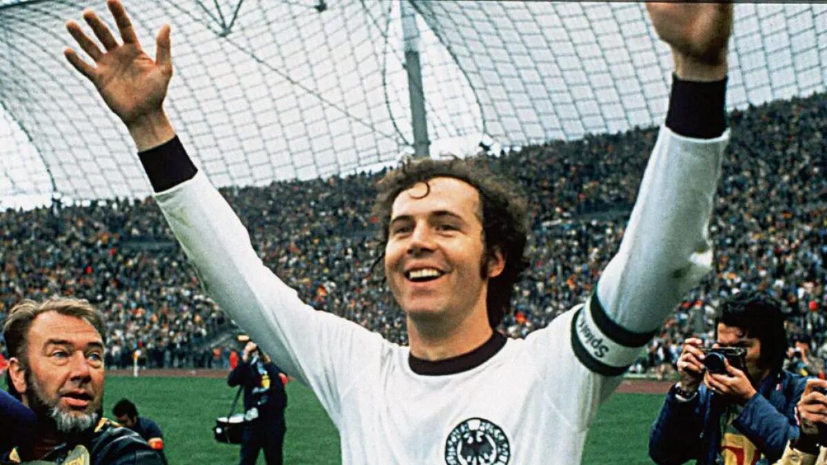 Mondo del calcio in lutto: a 78 anni si è spenta la leggenda tedesca Franz Beckenbauer - 