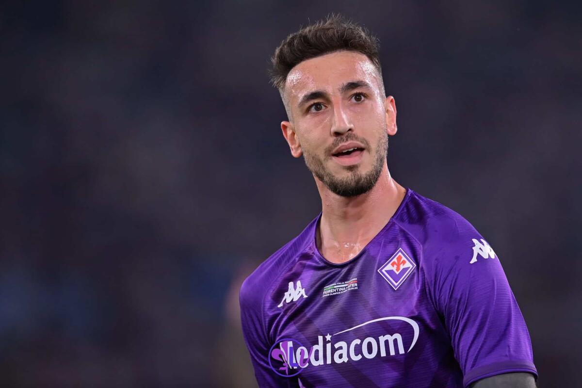 Castrovilli in campo a febbraio. Rientrerà da fuori rosa o da calciatore della Fiorentina? Molto dipende dai posti  - Gaetano Castrovilli (Fiorentina)