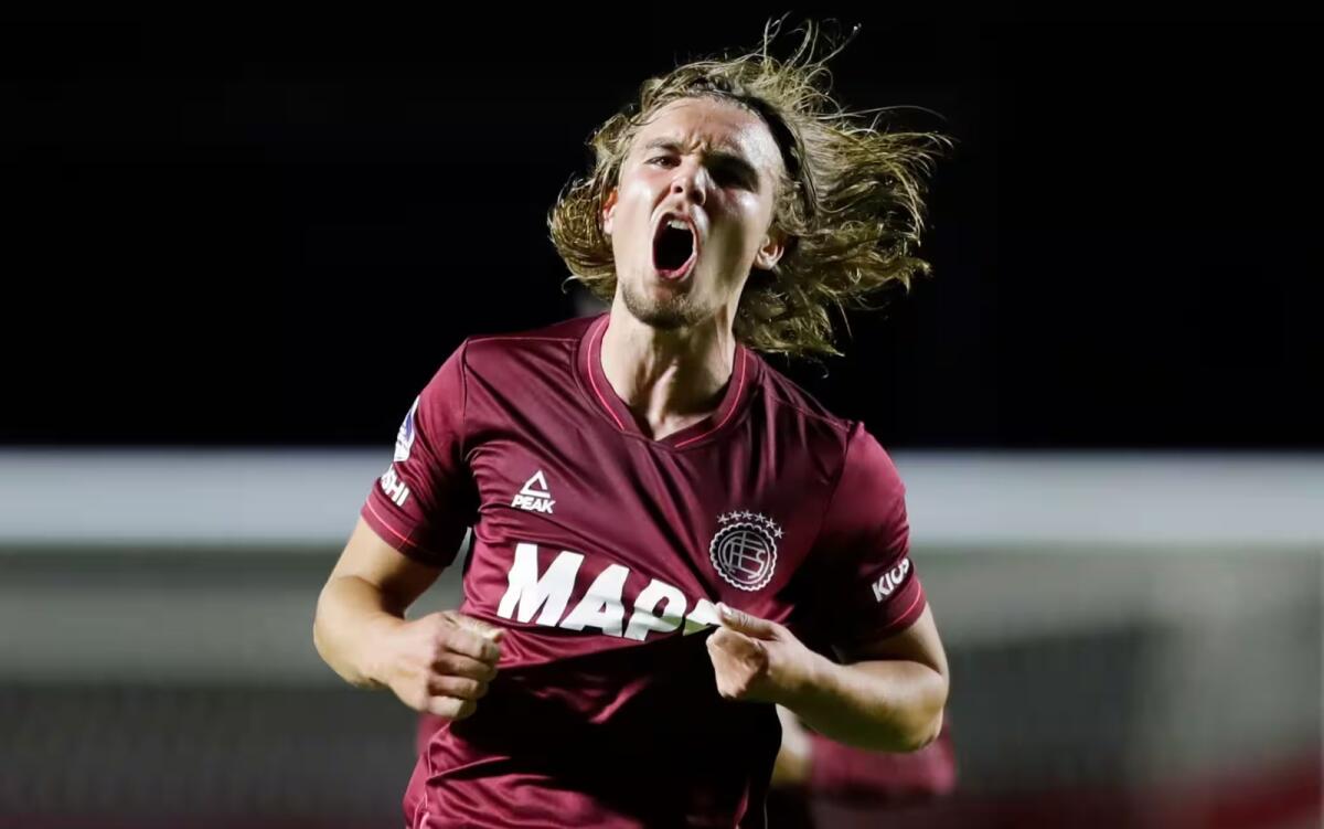 De la Vega alla Fiorentina? No, non c'era nulla. L'esterno va in America nei Seattle Sounders - 