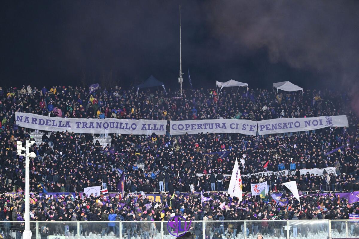 La Curva Fiesole attacca Nardella: "Non sarà un napoletano a mandarci via dalla nostra città" - Striscione contro Dario Nardella