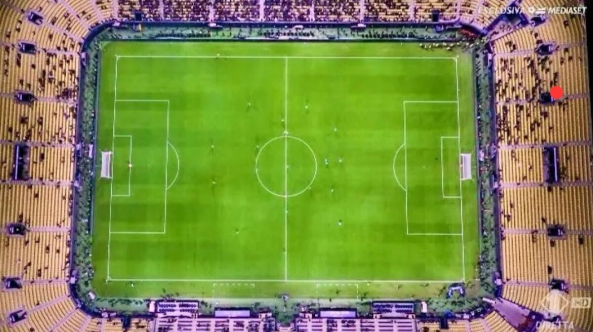 Napoli-Fiorentina è un flop senza precedenti. Nemmeno 10 mila spettatori allo stadio in Arabia Saudita - 