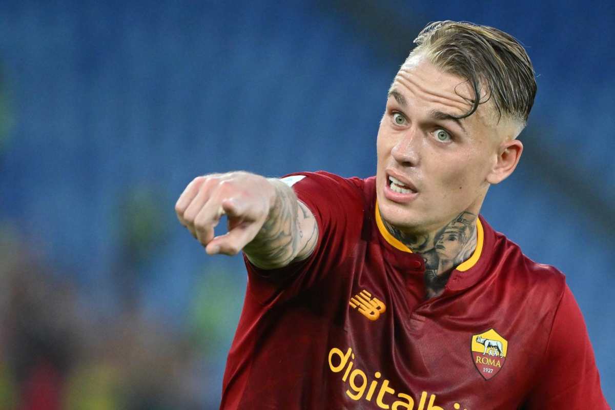 Di Marzio rivela: "La Fiorentina ha chiesto Karsdorp alla Roma. Ma non viene ceduto in prestito"