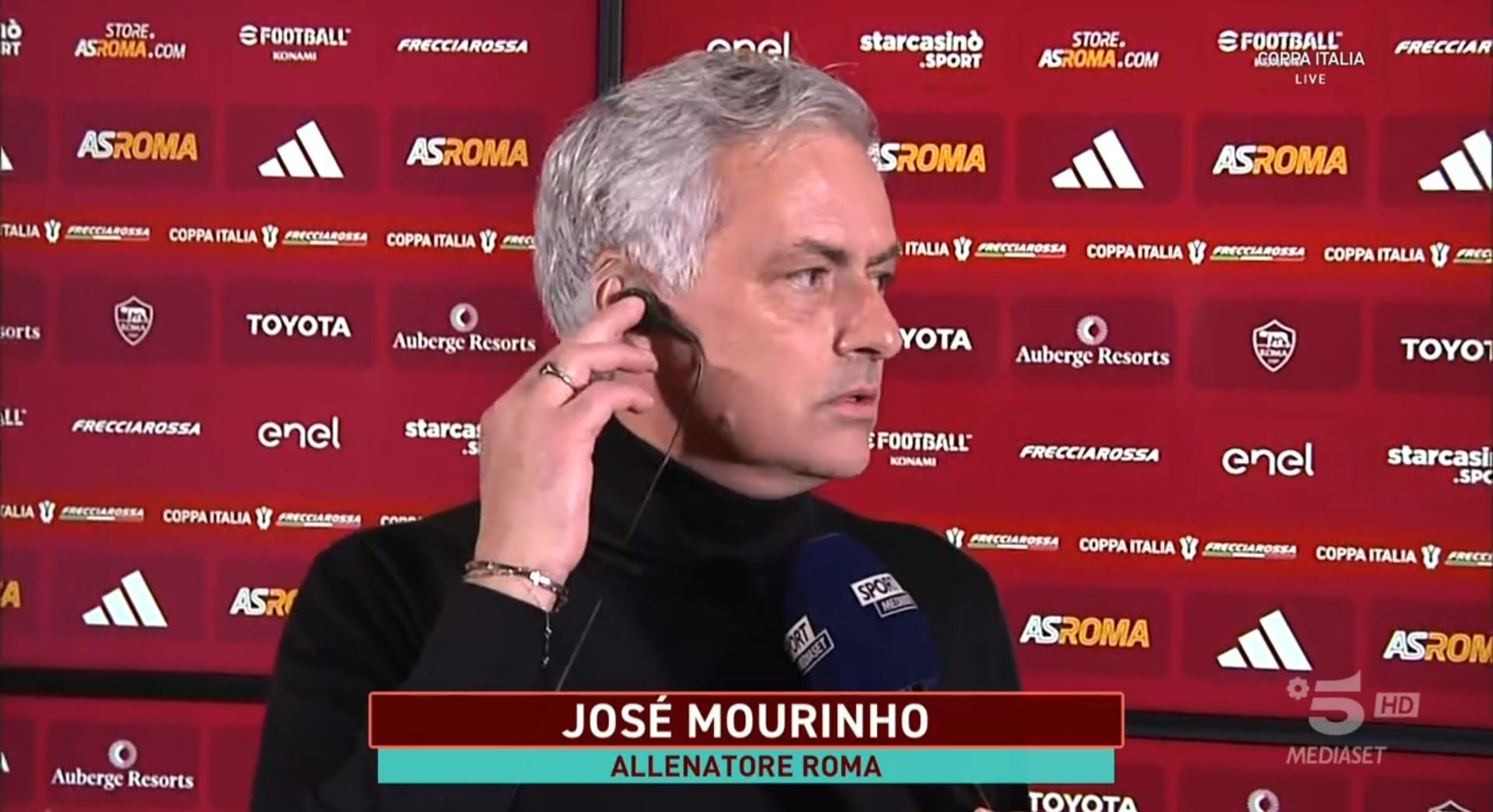 Mourinho attacca a Mediaset: "Massimo Mauro c'è? Ci vuole rispetto, ha mangiato dal nostro piatto"