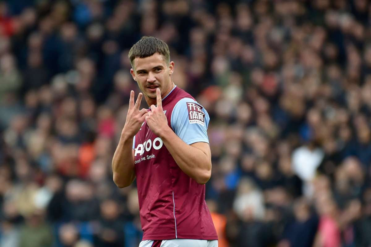 Aston Villa's Leander Dendoncker gestures during the English Premier League soccer match between Aston Villa and Manchester United at Villa Park in Birmingham, England, Sunday, Nov. 6, 2022. (AP Photo/Rui Vieira)