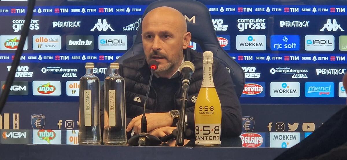 Il Corriere dello Sport scrive: "Fiorentina: i punti deboli li conoscono tutti, tranne i viola stessi" - 