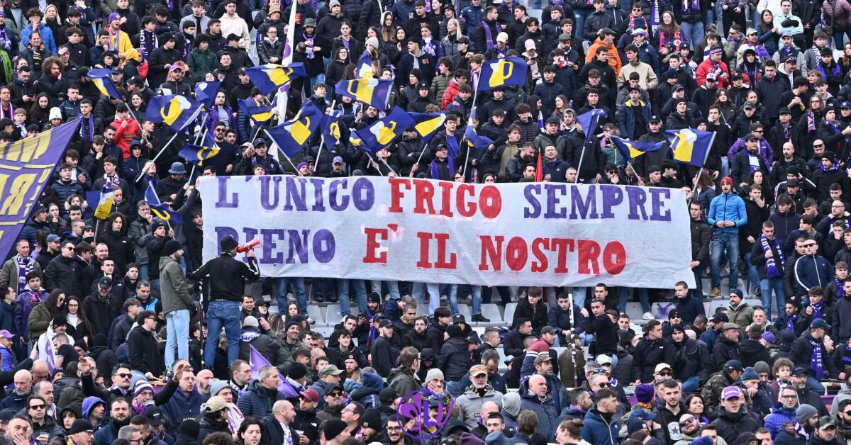 Curva Fiesole schierata contro la società come a dire abbiamo capito com’è andata a gennaio  - Firenze, Stadio Artemio Franchi, 11.02.2024, Fiorentina-Frosinone, foto Lisa Guglielmi. Copyright Labaroviola.com