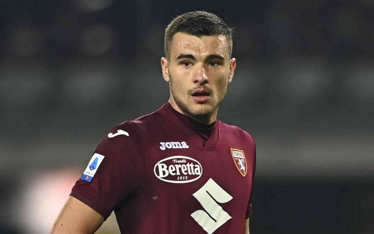 Buongiorno in gruppo, è pronto per la Fiorentina: giocherà sabato al centro della difesa granata - 
