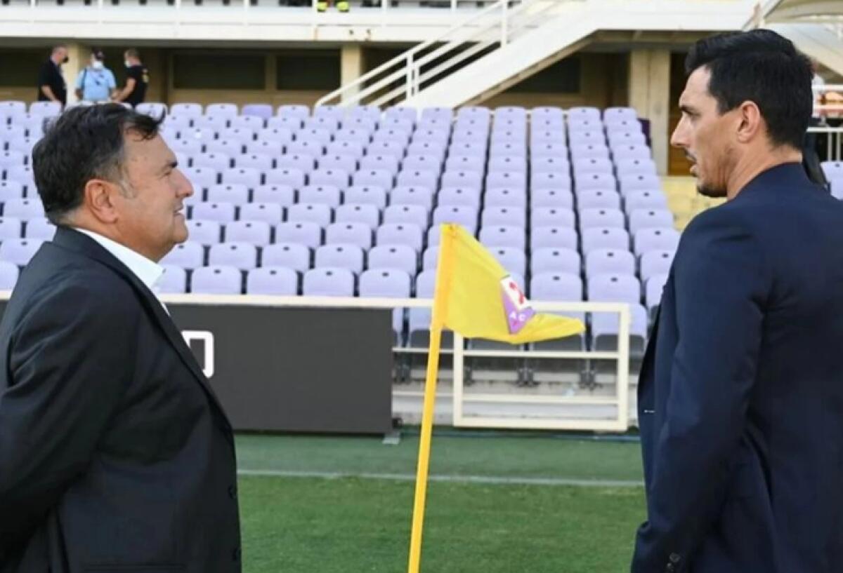 La lettera di Burdisso: "Ti sarò sempre grato per avermi fatto entrare nella famiglia Fiorentina. Riposa in pace, Joe" - 