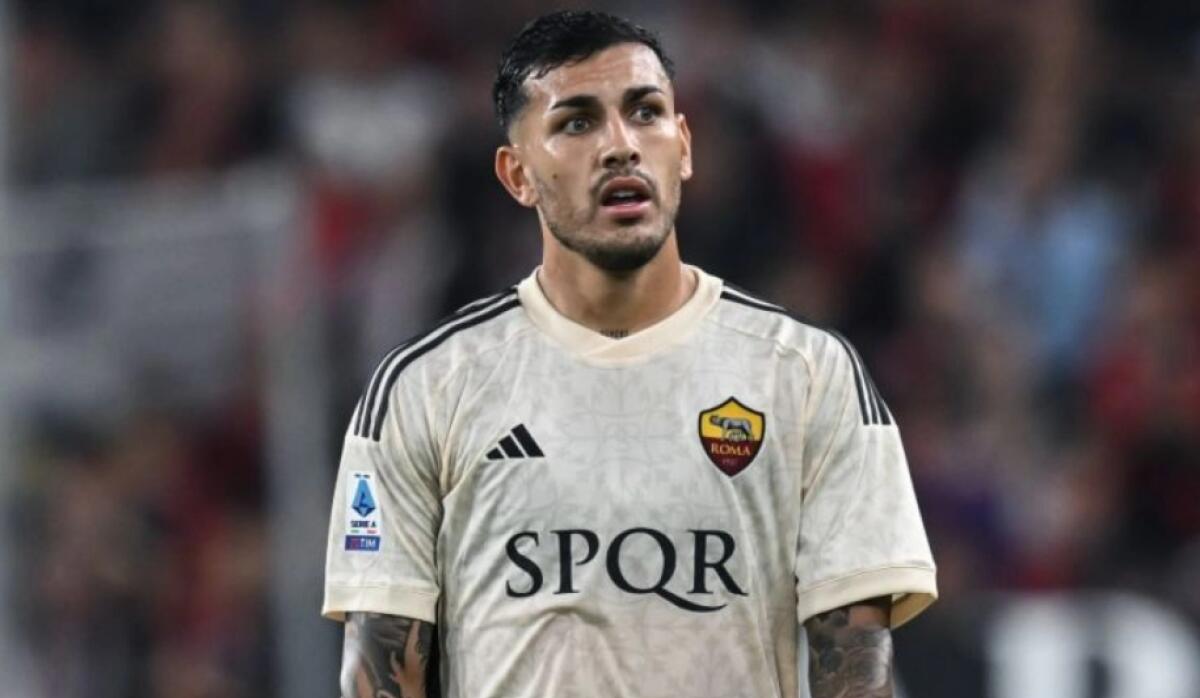 La Roma potrebbe perdere Paredes in vista della Fiorentina, sarà valutato pomeriggio: si prepara Bove - 