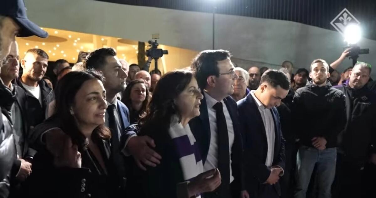 VIDEO, il figlio di Barone parla ai tifosi della Fiorentina: "Nostro padre ha dato la vita per voi, vi amava" - 