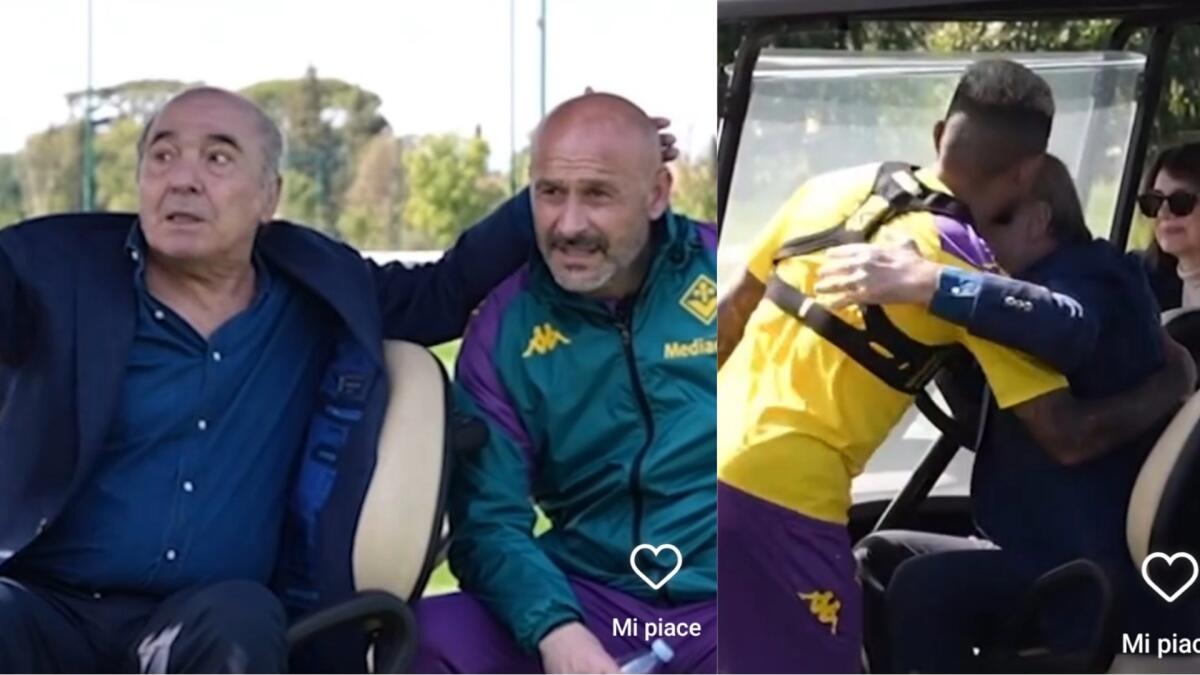 Commisso incoraggia la squadra, abbracci con i giocatori e al fianco di Italiano al Viola Park - 
