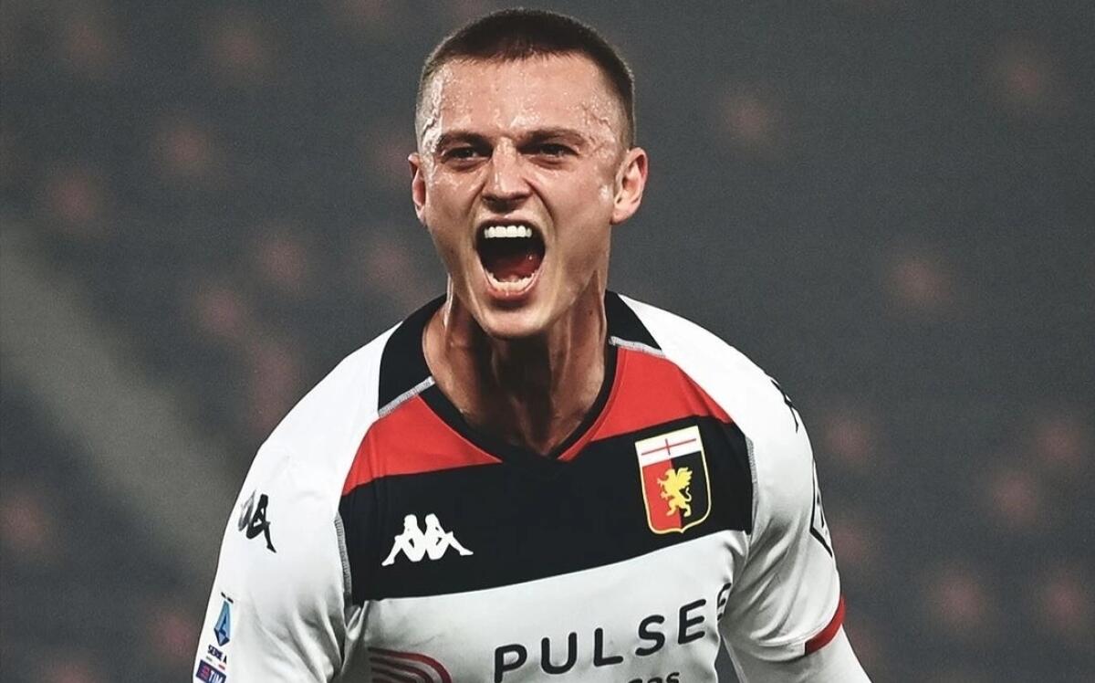 Ds Genoa: "Abbiamo deciso di non vendere Gudmundsson alla Fiorentina per non stravolgere la squadra" - 